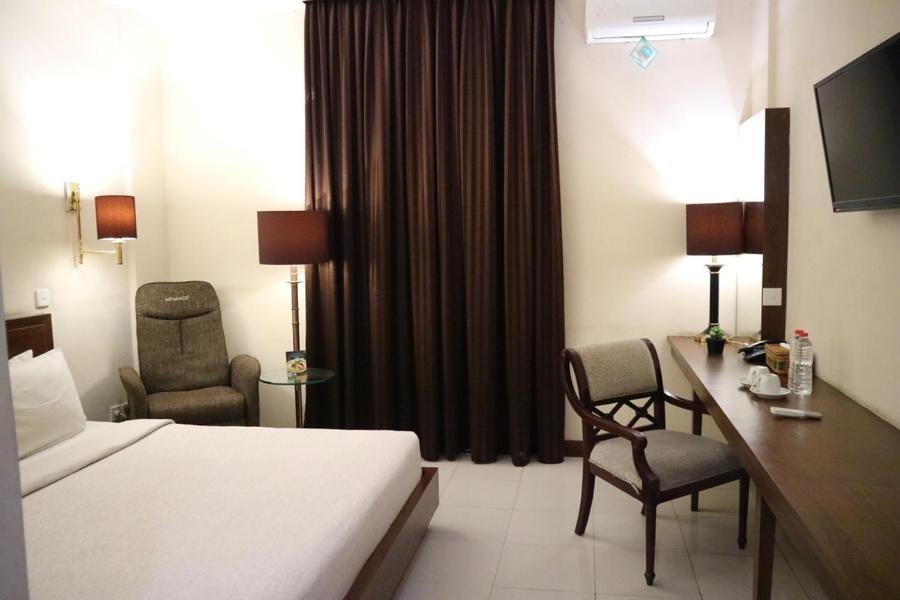 Excellent Seven Boutique Hotel Bandung Exterior photo
