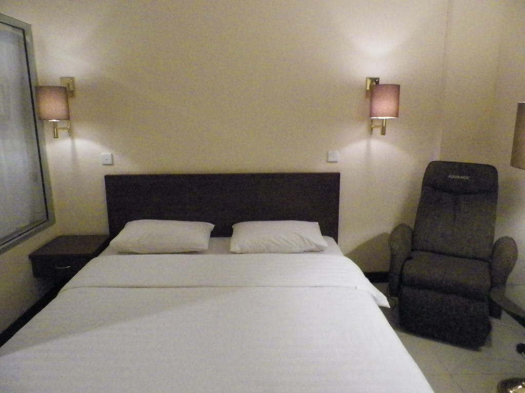 Excellent Seven Boutique Hotel Bandung Room photo
