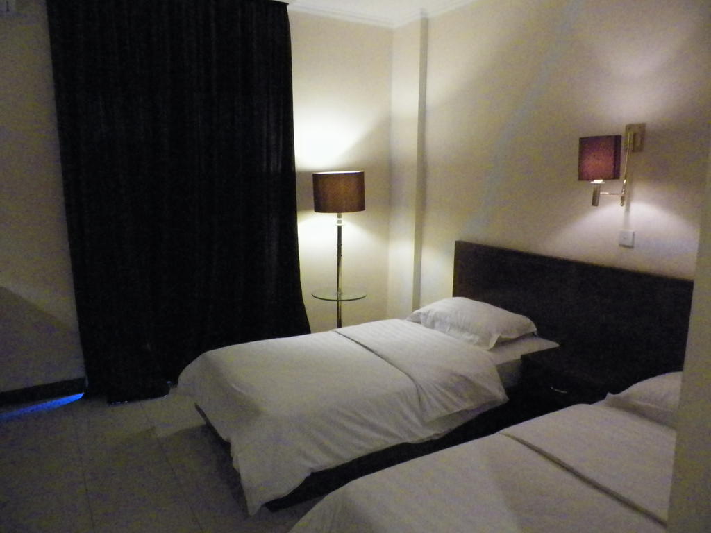 Excellent Seven Boutique Hotel Bandung Room photo